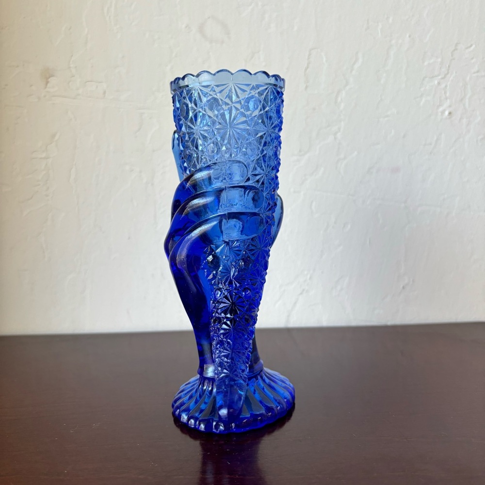 Antique Vintage Fenton Cobalt Blue Glass Daisy Hand Cornucopia Horn Plenty Vase - Picture 2 of 9